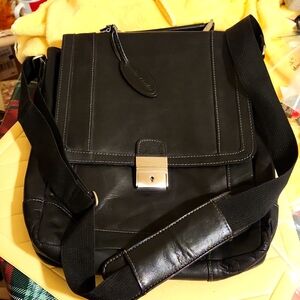 Wilson Black Leather Messenger Bag